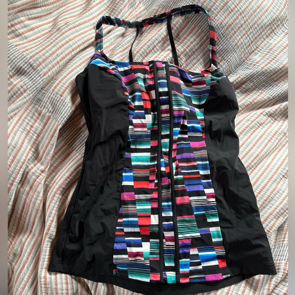 GOTTEX Free Sport // Colorful Geometric Striped Halter Tankini Top